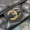 297922c badge bag size: 14x22x8cm