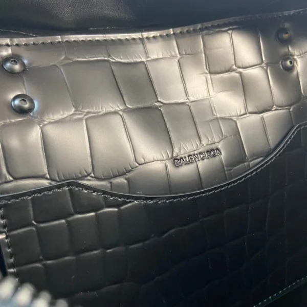 Balenciag* Neo Classic Casual Bag Size: 18cm