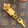 Louis Vuitton Size: 34.0 x 24.0 x 13.0 cm