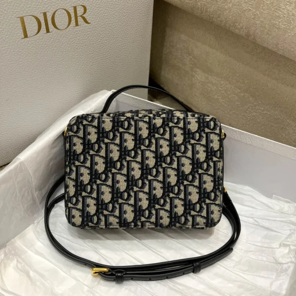 Autumn and winter old flower camera bag size:19*5*14cm