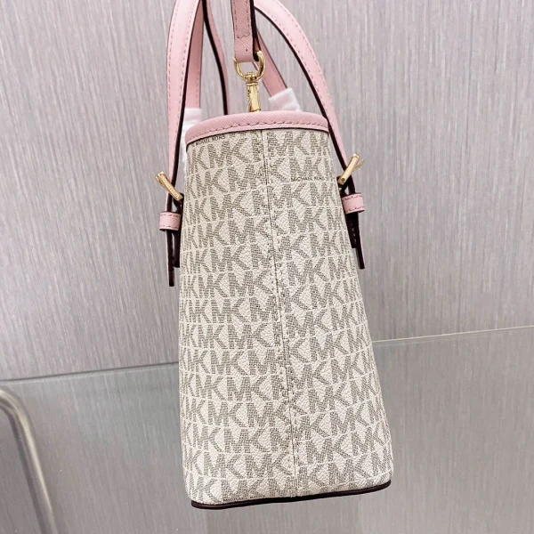 MK Sheepskin Bag Black Size: 25CmX16cmX8.5cm