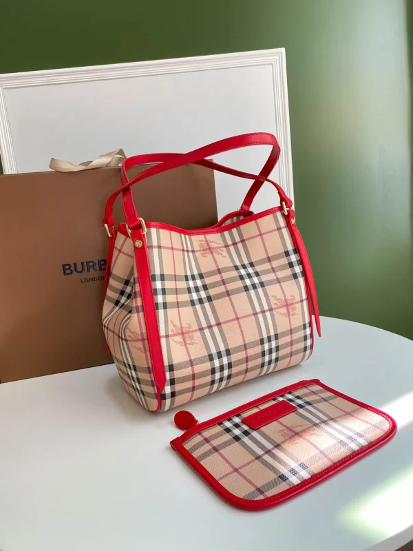 Checkered Tootsie Bag Size:W25.5*H29*D10cm Code:400123