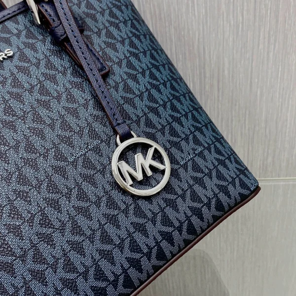 MK Size: 28*23*19*11