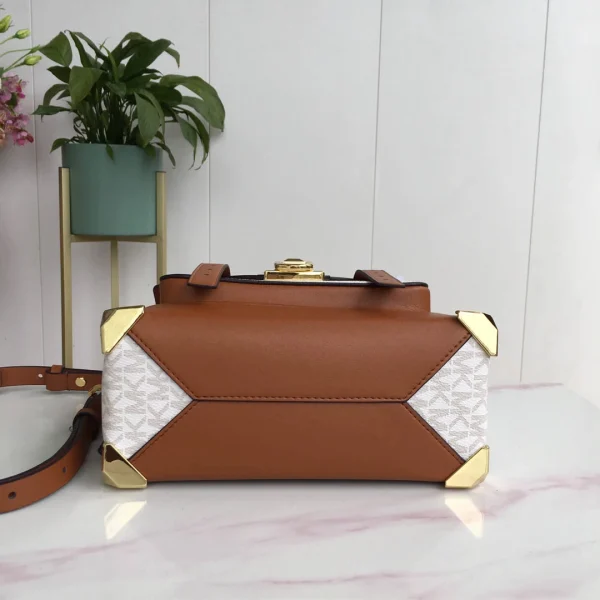 MK Shoulder Crossbody Model:080 Size:26-17-12