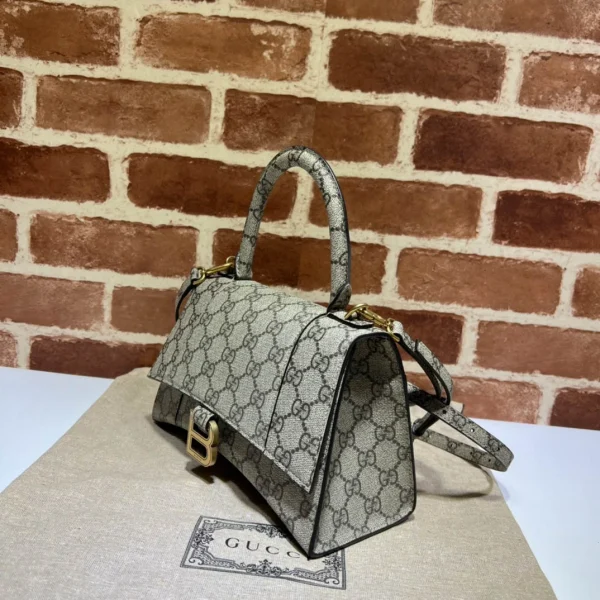 Model: 681697 Size: W22.5xH14.5xD10