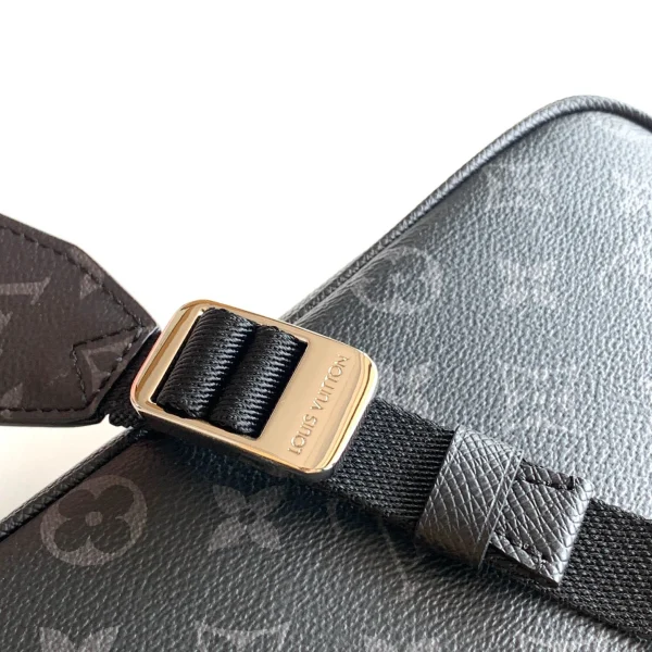LV Model: M30233 Size:29.5x20x5cm