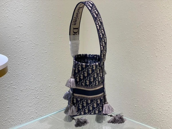 BUBBLE Bucket Bag Size:16 x 25 x 16 cm