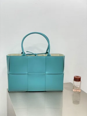 BV ARCO TOTE bag Size:38x25 609175