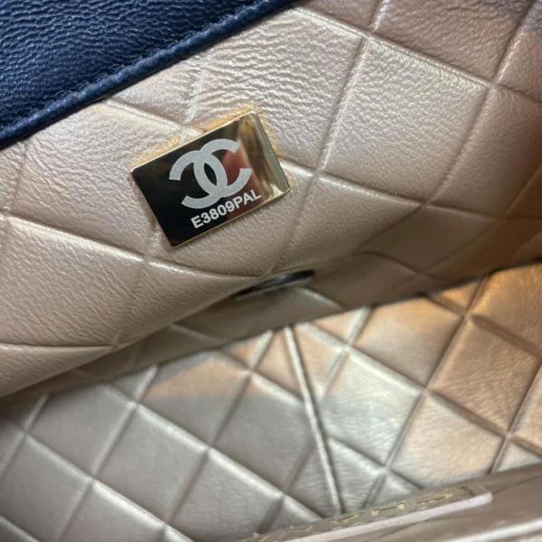 297922c badge bag size: 14x22x8cm