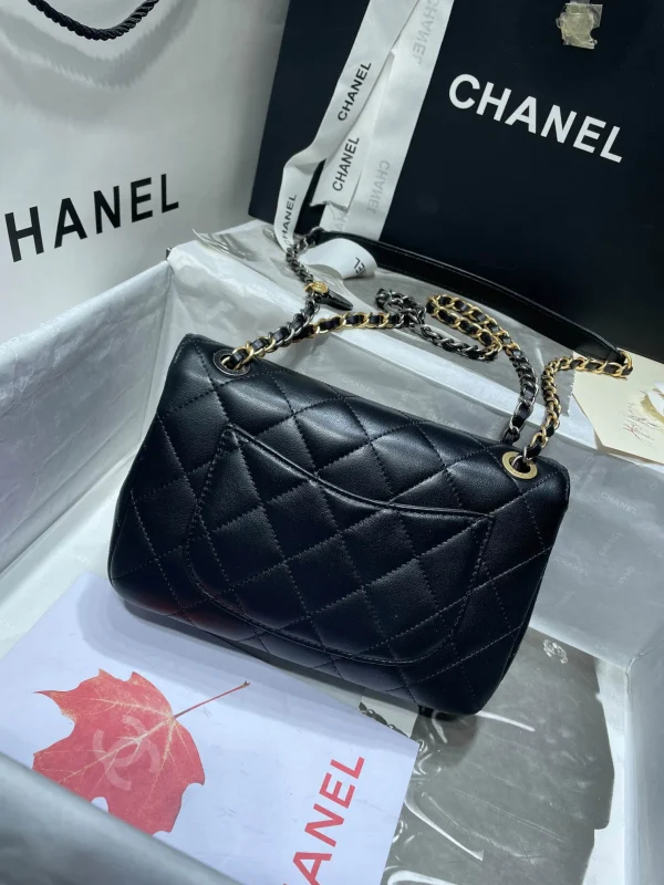 Black Size: 14x22x8cm