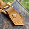 Louis Vuitton Size: 14.0 x 17.0 x 5.0 cm