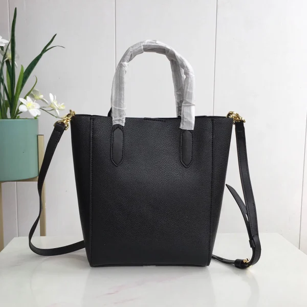 MK Sinclair Handbag Crossbody Model: 2113 Size: 25m Height: 25m Width: 9*300