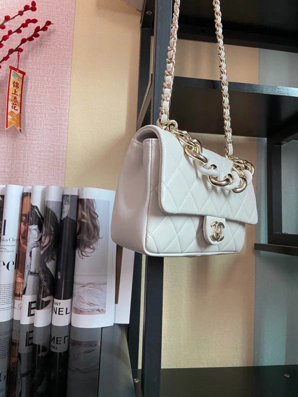 680AS1354 Size: 16*24*6cm