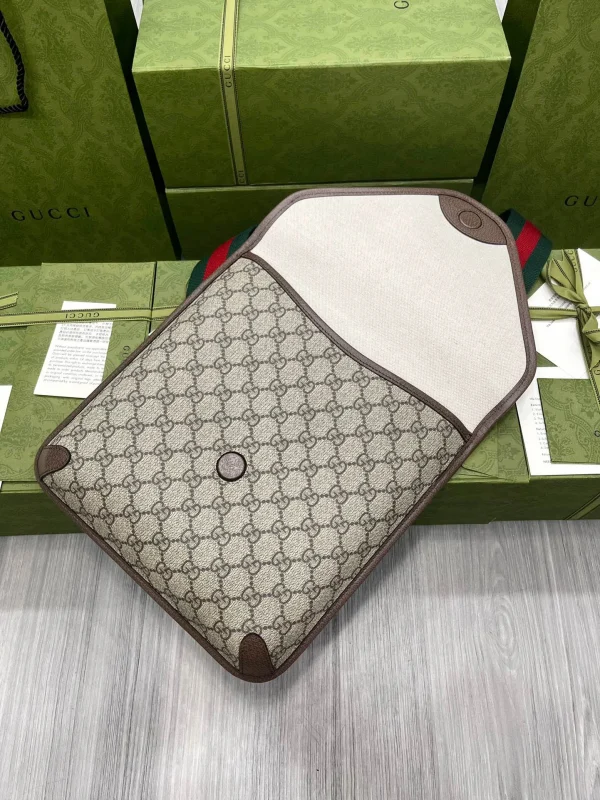 Model: 602204 Size: 25x18x8cm