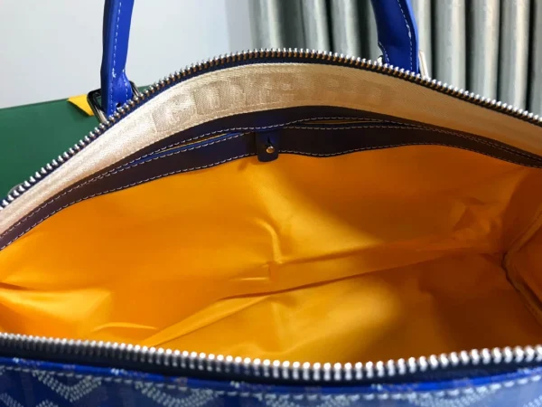 Goya Travel Bag Size: 48*23*24cm