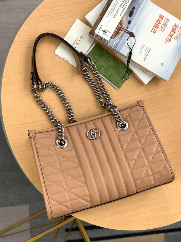 Marmont Collection Size:681483 Size:26.5X19X11cm