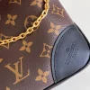 Louis Vuitton Size: 29 x 16 x 9.5 cm