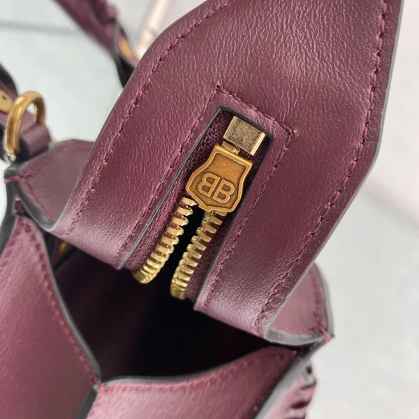 Model: 1993 Size: 13.5*18*7.5*12cm