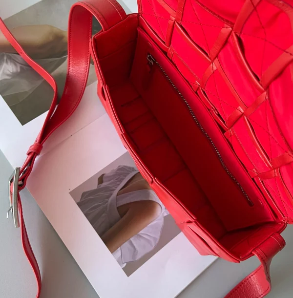 BV Cassette bag Size:23x15cm 667298