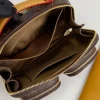 Louis Vuitton Size: 18 x 11 x 10 cm