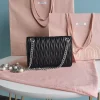 Matelasse wrinkled handbag Size: 19X13X5cm