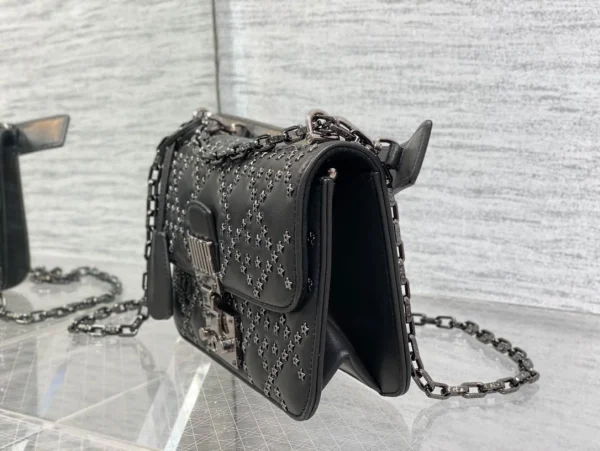 Black LUCKY size:21*3*13cm