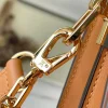 Louis Vuitton Size: 25 x 17 x 10.5 cm