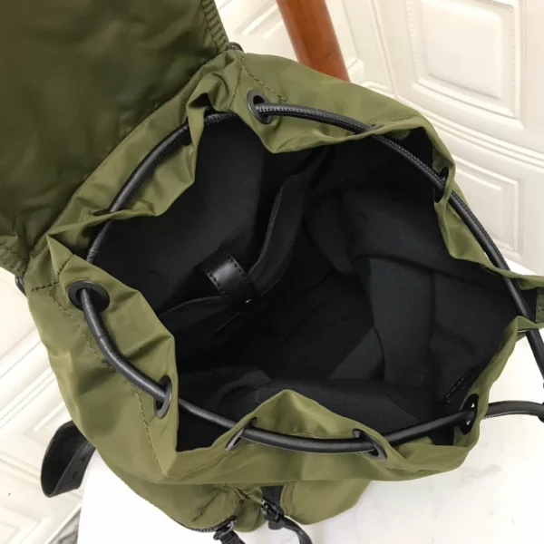 Military backpack Size:28.15.42cm Code:580912