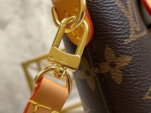 Louis Vuitton Medium Vintage Bag Series Size: 14.5*18*6.5cm