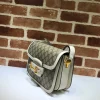 Model: 602204 Size: 25x18x8cm