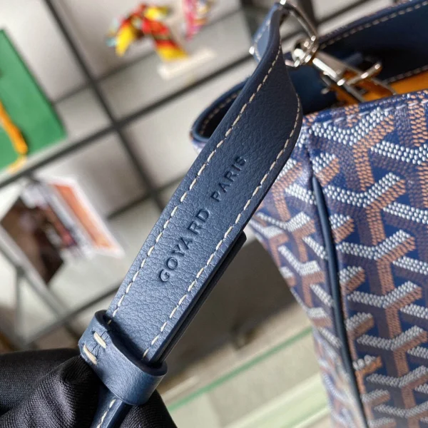 Men's Tote Size: 35x39x14cm