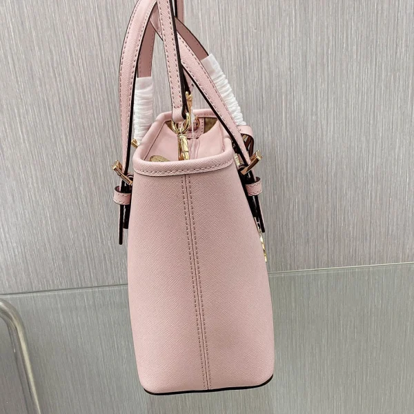 MK Length:22cm Height:19cm Width:10cm