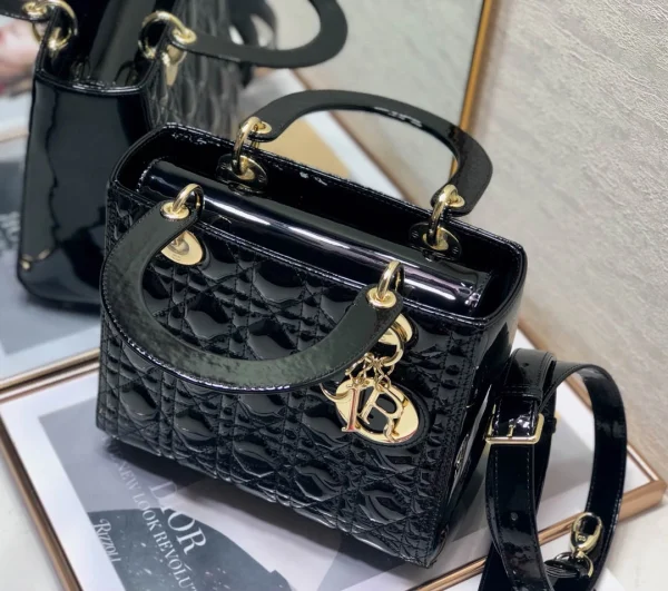 Black lacquer, classic 5 compartments 24cm