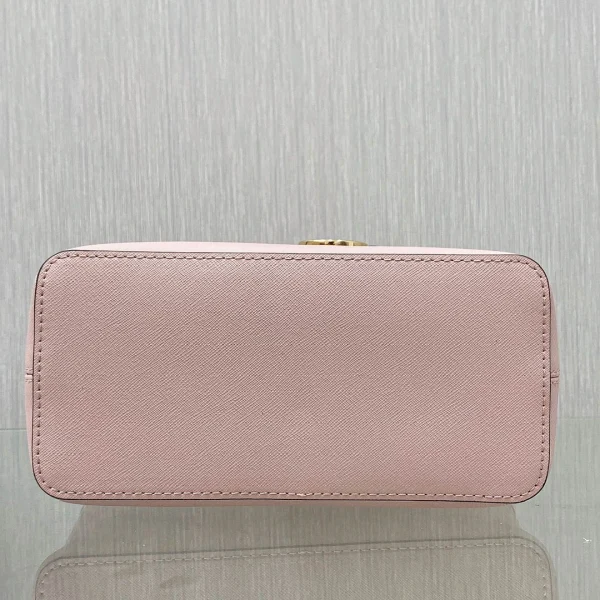 MK Length:22cm Height:19cm Width:10cm