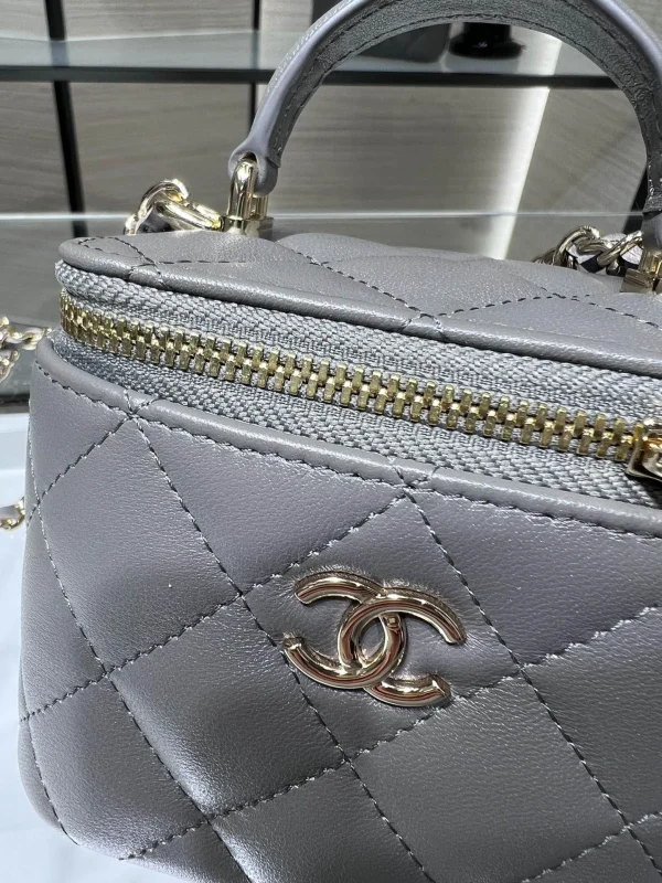 AP2198Y8620 Size: 11*8.5*7cm