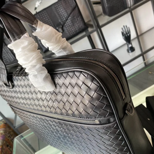 BV Briefcase Size:36cm 98028 Black