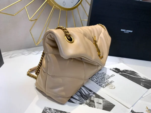 Lambskin bag Size:29x17x11cm Model:577476
