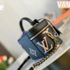 Louis Vuitton Size: 19*13*11cm