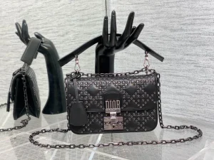 Black LUCKY size:21*3*13cm