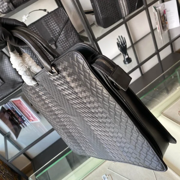 BV Briefcase Size:38cm