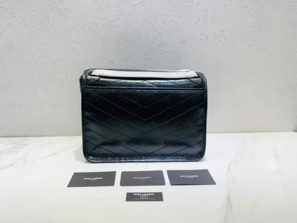 Model£º633158 Size£º28x20.5x8.5cm