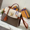 Louis Vuitton Size: 28*20*11.5cm