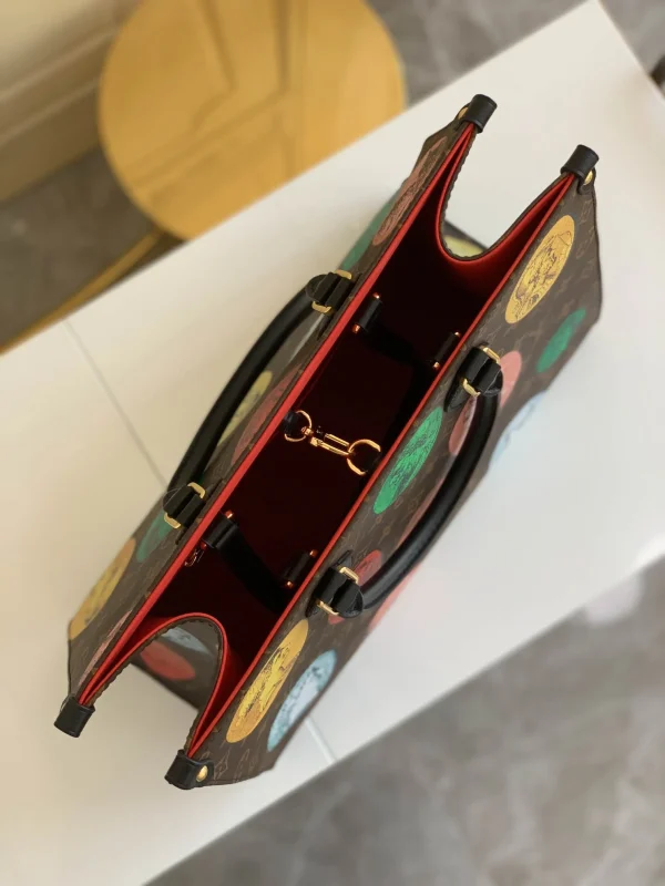 Louis Vuitton xFornasetti capsule collection Size: 35 x 27 x 14 cm