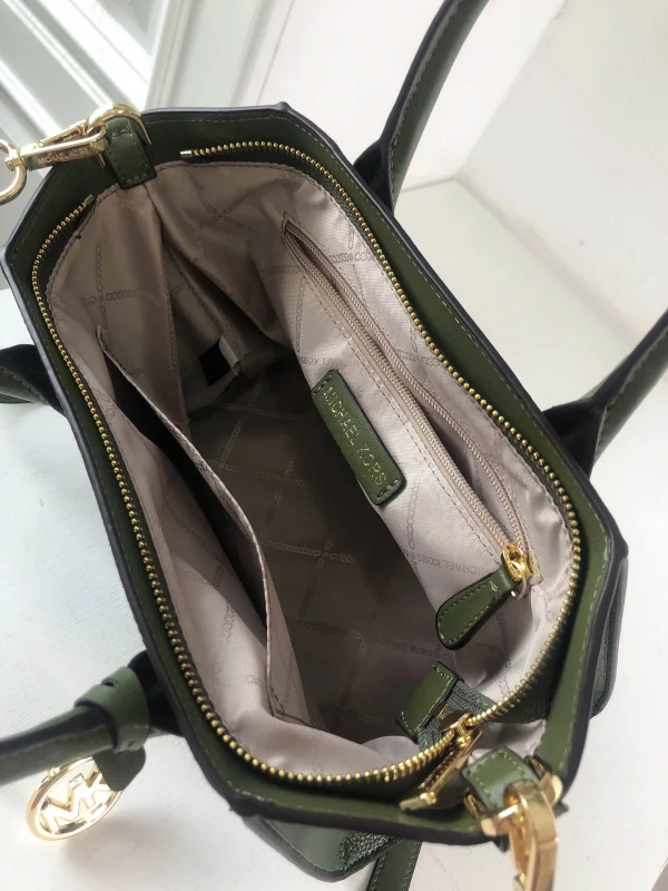 Mk Shoulder Crossbody Model:2115 L:28 H:22 W:14