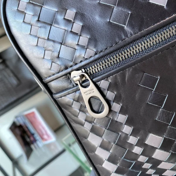 BV Briefcase Size:38cm