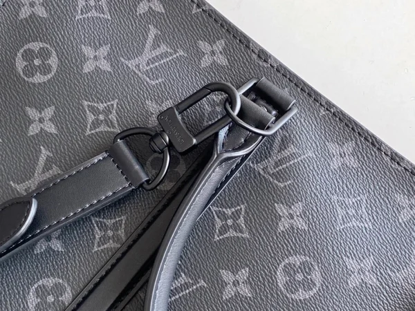 LV Model No.: M56319 M45392 Size: 20*14*8cm