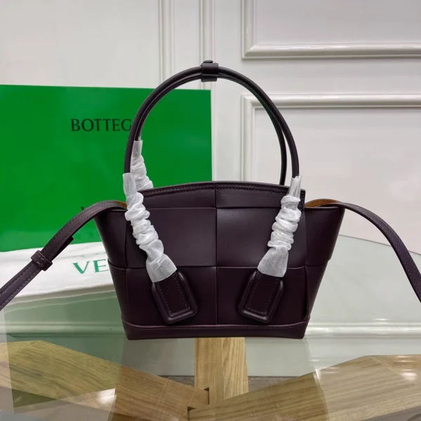 BV Arco29~mini bag Size:29x9cm KF008