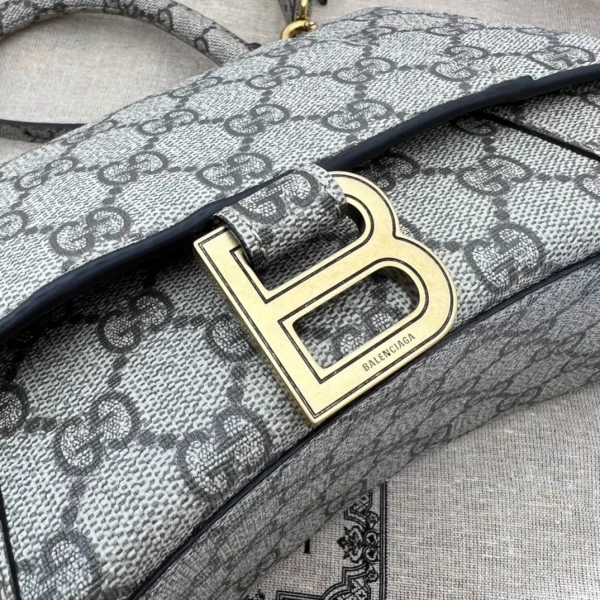 Model: 681697 Size: W22.5xH14.5xD10