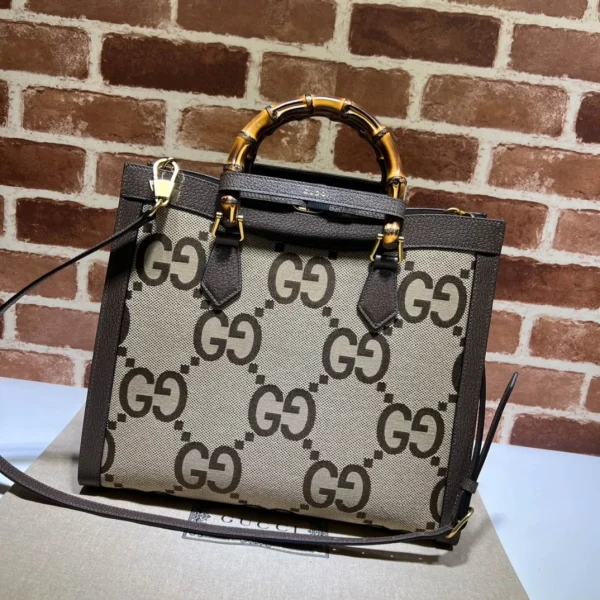 Model: 655658 Size: 35x30x14cm