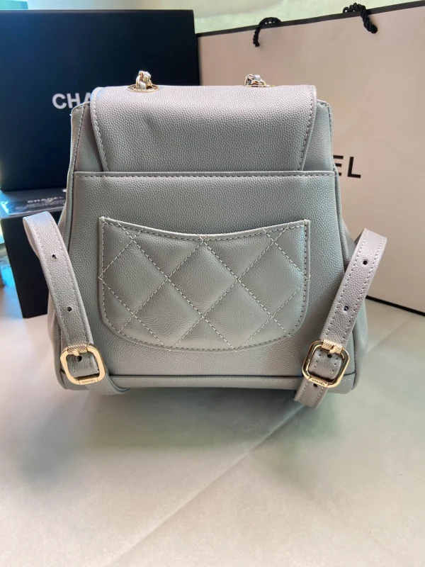 Backpack size: 19*20*12cm Model number: AS3530